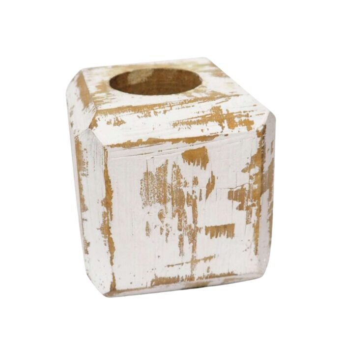 Sqair White Antique Planter